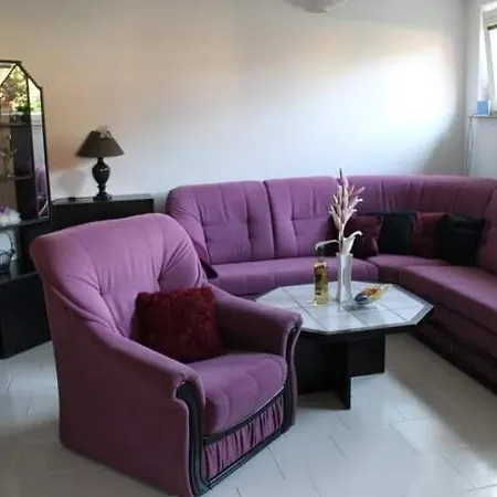 Apartman Jolanka شقة *