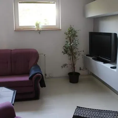 شقة Apartman Jolanka